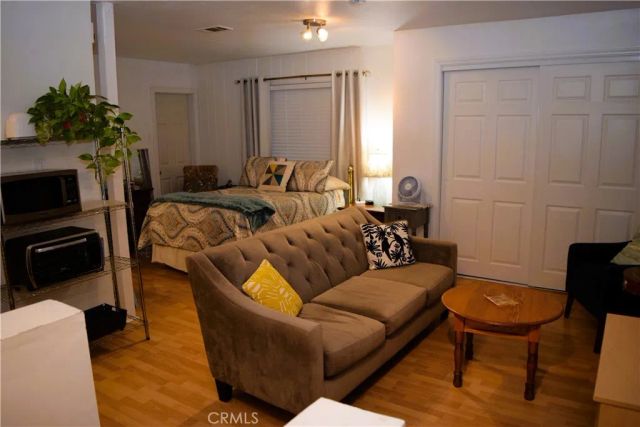 8410 Beckford, Northridge, CA 91324