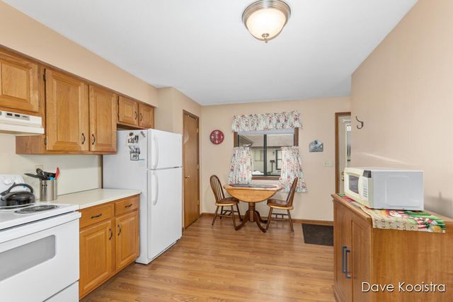 5064 Green Meadow Road, Kalamazoo, MI 49009