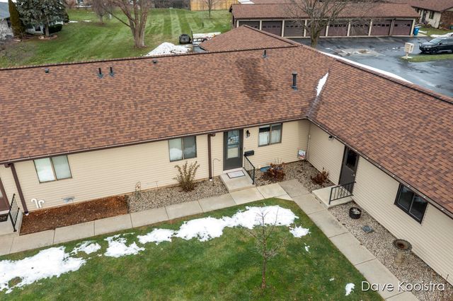 5064 Green Meadow Road, Kalamazoo, MI 49009