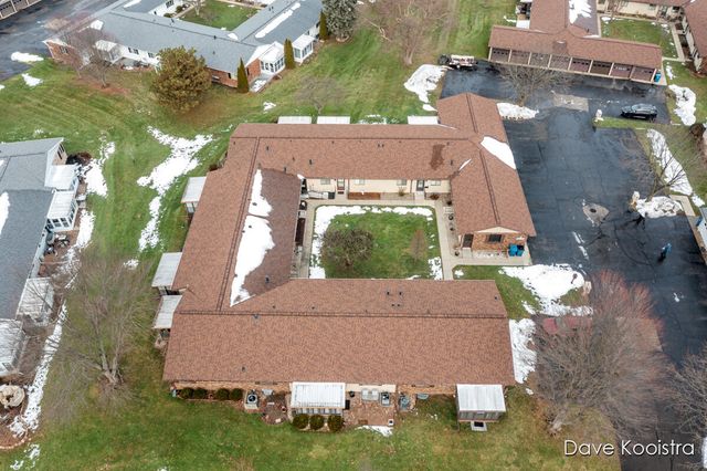 5064 Green Meadow Road, Kalamazoo, MI 49009