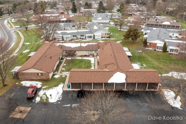 5064 Green Meadow Road, Kalamazoo, MI 49009