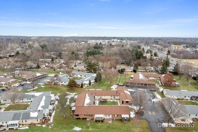 5064 Green Meadow Road, Kalamazoo, MI 49009