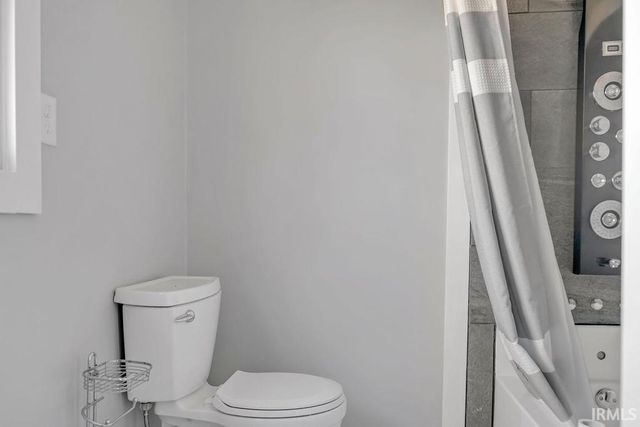 7318 N Red Hill Road, Ellettsville, IN 47429