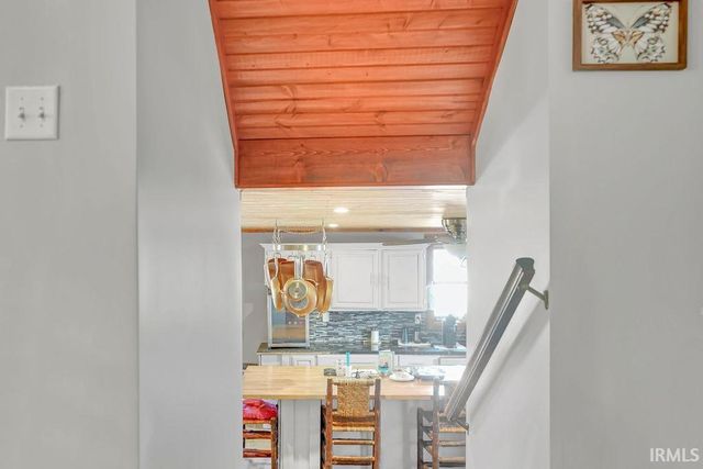 7318 N Red Hill Road, Ellettsville, IN 47429