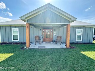 37 Theodore Drive, Poplarville, MS 39470