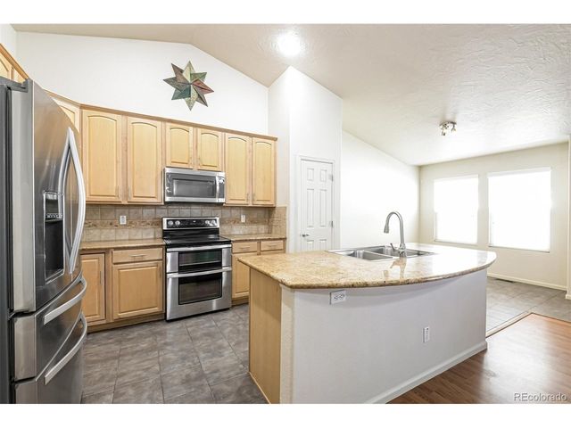 1137 S Coolidge Cir, Aurora, CO 80018