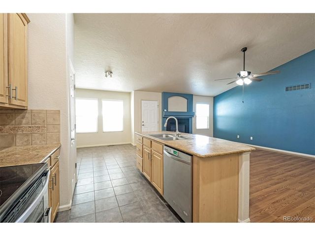 1137 S Coolidge Cir, Aurora, CO 80018