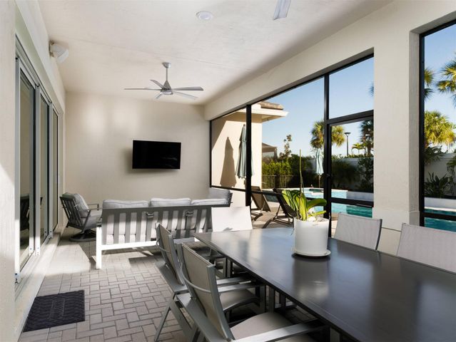 12144 Waterstone Circle, Palm Beach Gardens, FL 33412