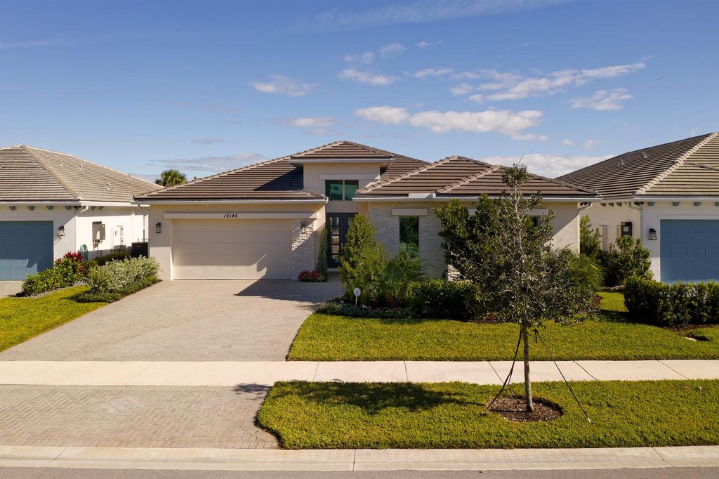 12144 Waterstone Circle, Palm Beach Gardens, FL 33412