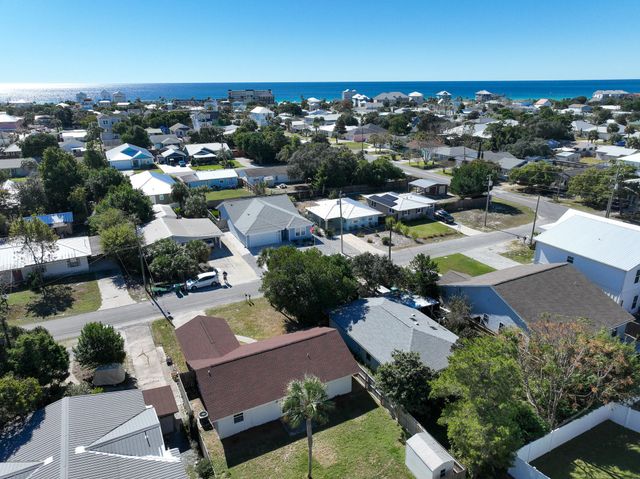 21810 Marlin Avenue, Panama City Beach, FL 32413