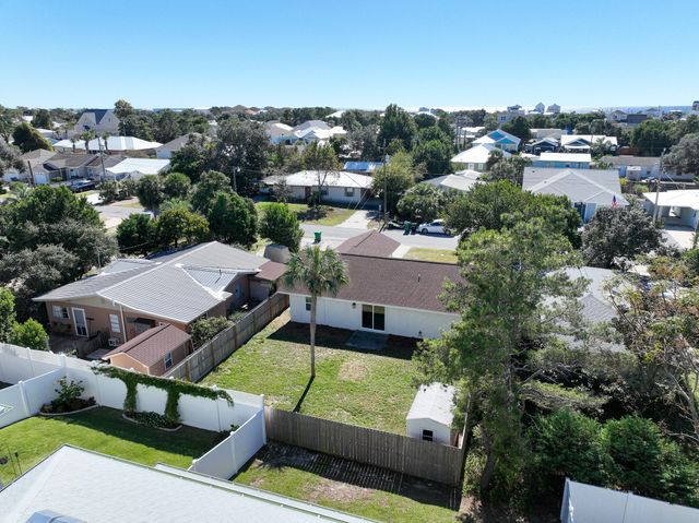 21810 Marlin Avenue, Panama City Beach, FL 32413