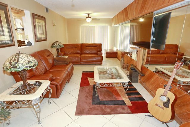 7105 NW 66th Street, Tamarac, FL 33321