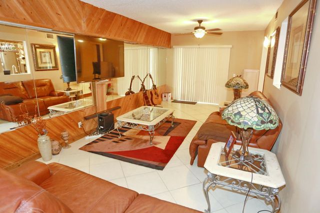 7105 NW 66th Street, Tamarac, FL 33321