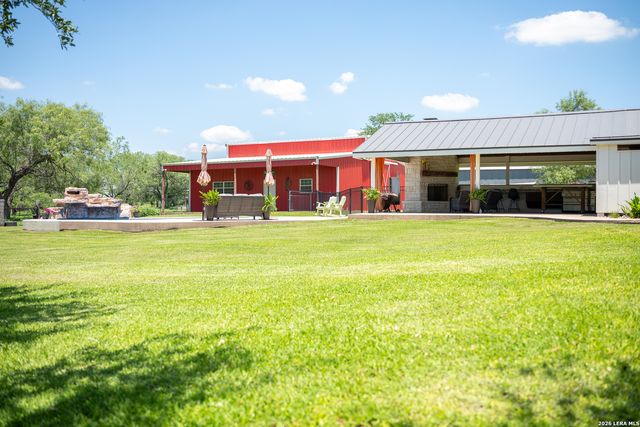 580 Fm 1332, Jourdanton, TX 78026