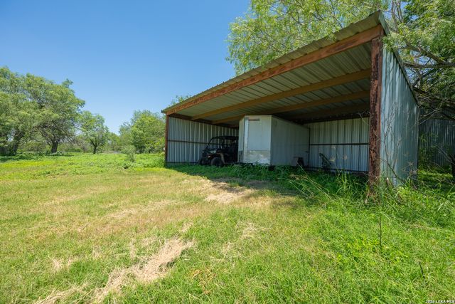 580 Fm 1332, Jourdanton, TX 78026