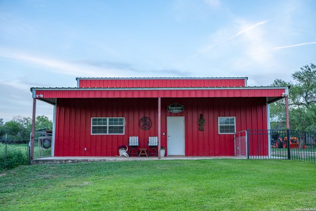 580 Fm 1332, Jourdanton, TX 78026