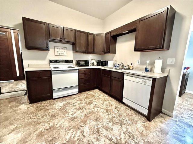 421 S Main Street, Maryville, MO 64468