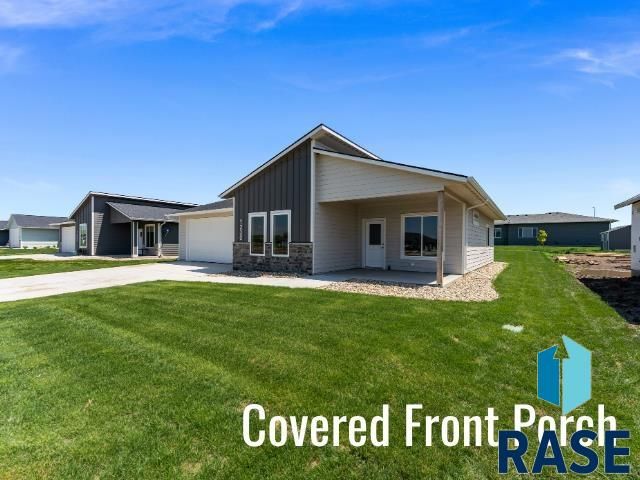 1230 N Titan St Street, Tea, SD 57064