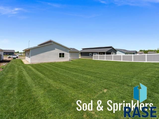 1230 N Titan St Street, Tea, SD 57064