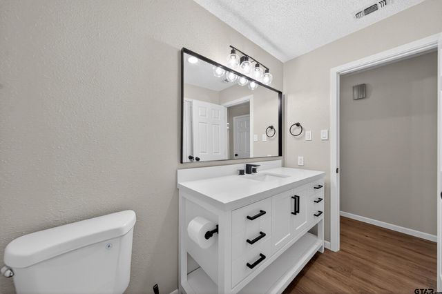 203 W TENA, Jacksonville, TX 75766