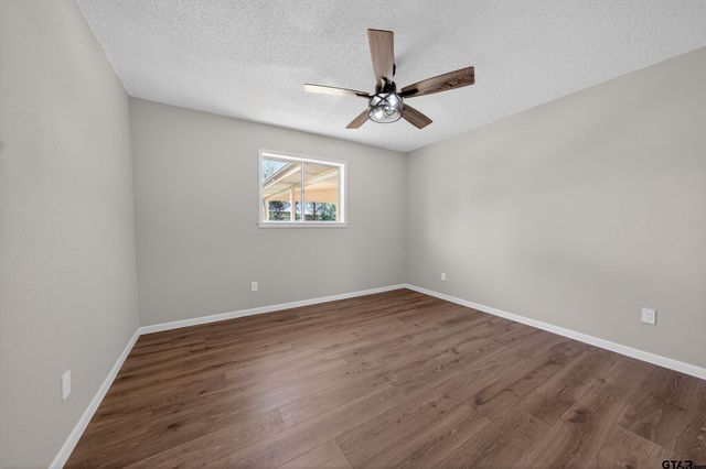 203 W TENA, Jacksonville, TX 75766