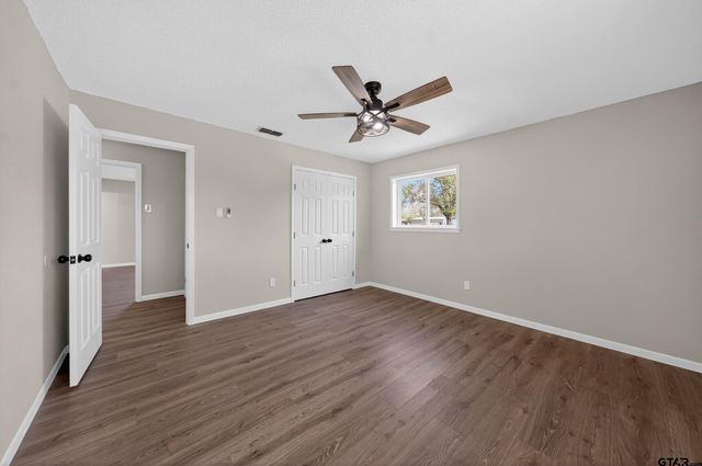 203 W TENA, Jacksonville, TX 75766