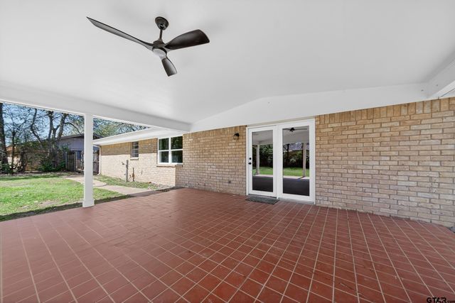 203 W TENA, Jacksonville, TX 75766