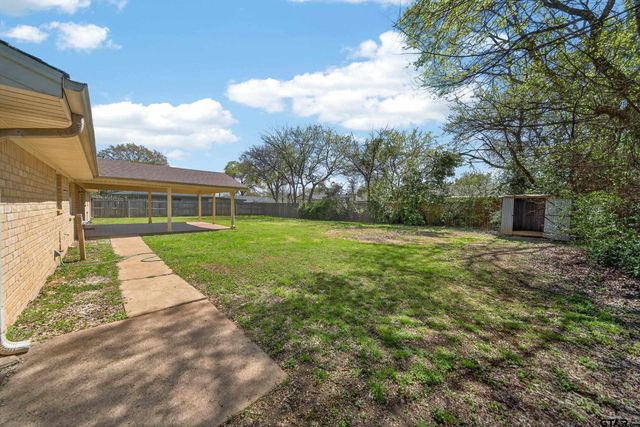 203 W TENA, Jacksonville, TX 75766