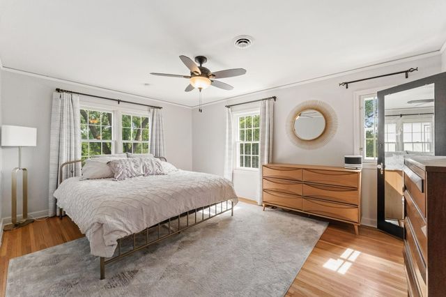 704 E Minnehaha Parkway, Minneapolis, MN 55417