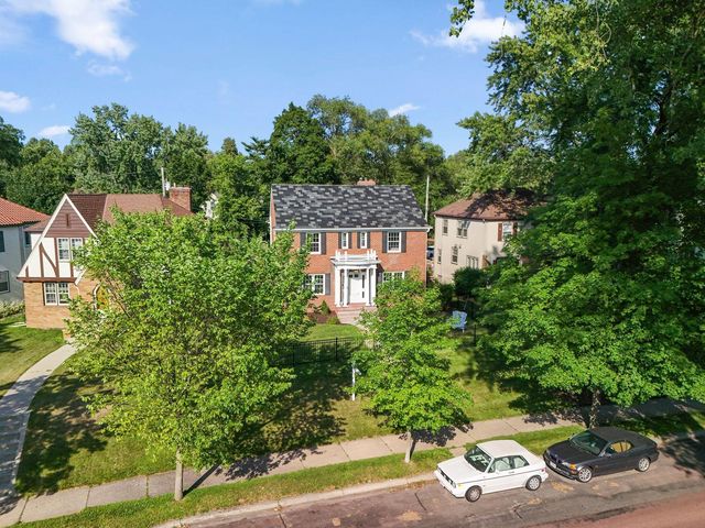 704 E Minnehaha Parkway, Minneapolis, MN 55417