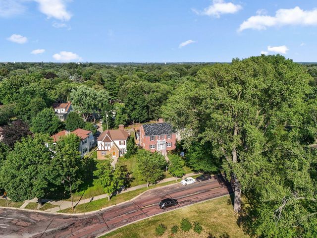 704 E Minnehaha Parkway, Minneapolis, MN 55417