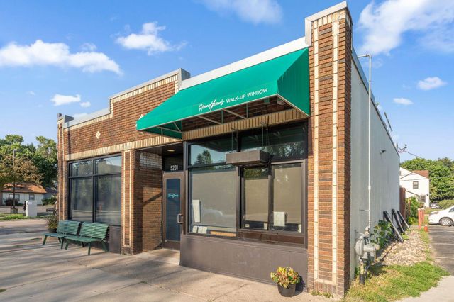 704 E Minnehaha Parkway, Minneapolis, MN 55417