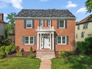 704 E Minnehaha Parkway, Minneapolis, MN 55417
