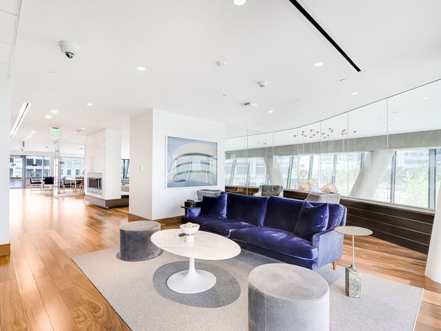300 Pier 4 Blvd 3I, Boston, MA 02210