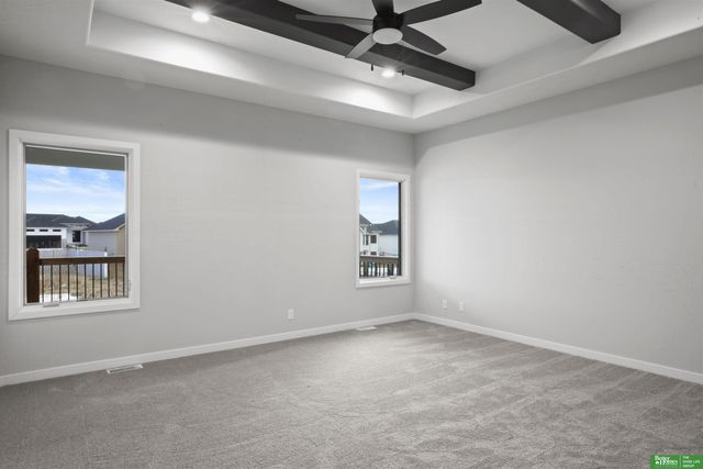 5606 N 198th Street, Elkhorn, NE 68022