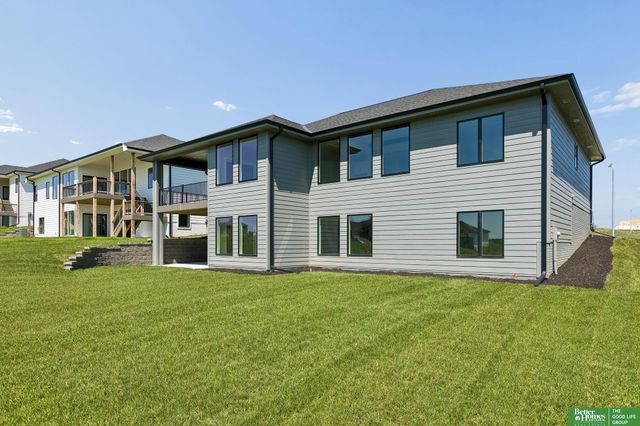 5606 N 198th Street, Elkhorn, NE 68022