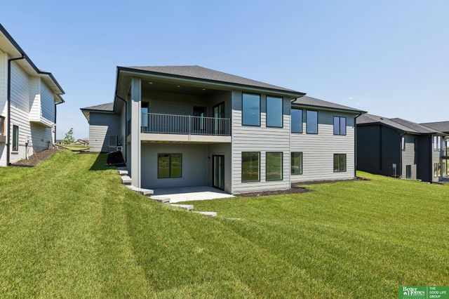 5606 N 198th Street, Elkhorn, NE 68022