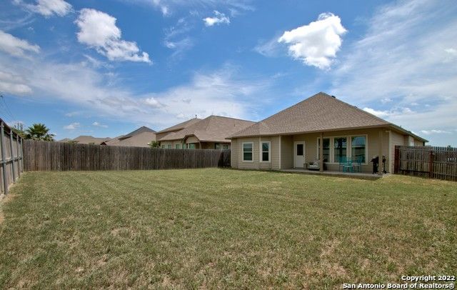 4315 Roundhay Park, Converse, TX 78109