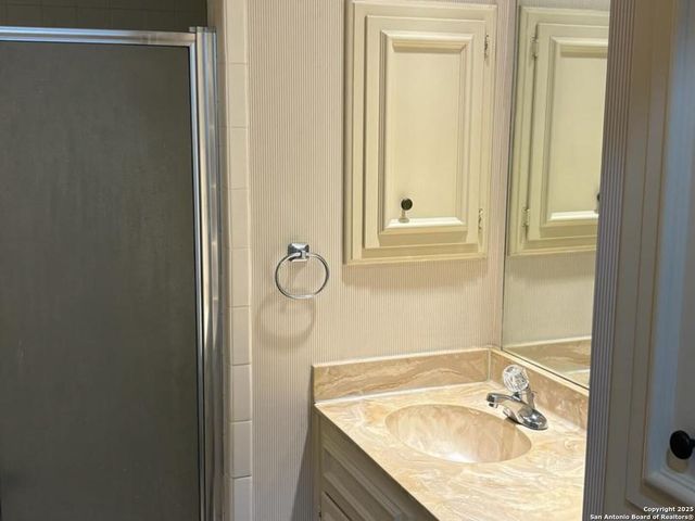 2611 Eisenhauer Rd Apt 1502, San Antonio, TX 78209