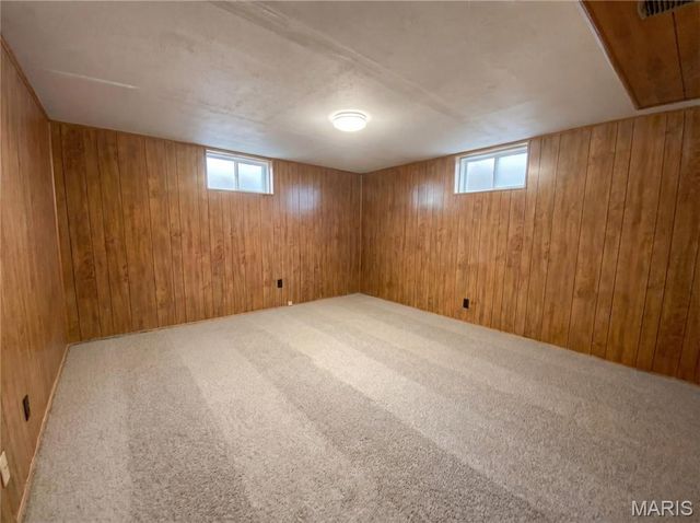 2543 Saddle Ridge Drive, Florissant, MO 63031