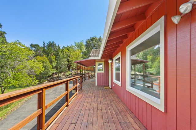 90 Lincoln Way, Auburn, CA 95603