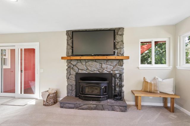 90 Lincoln Way, Auburn, CA 95603