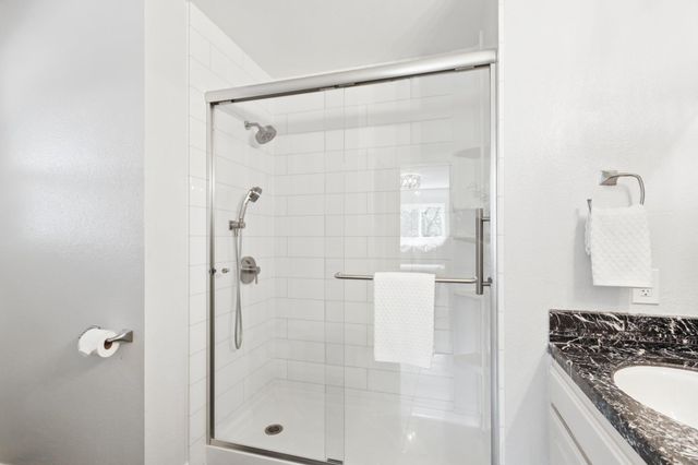 90 Lincoln Way, Auburn, CA 95603