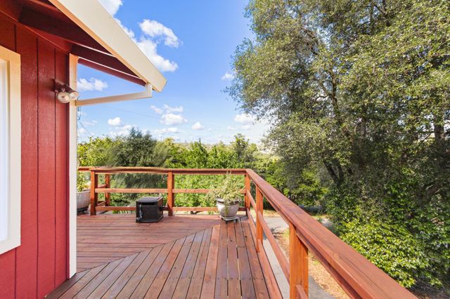 90 Lincoln Way, Auburn, CA 95603