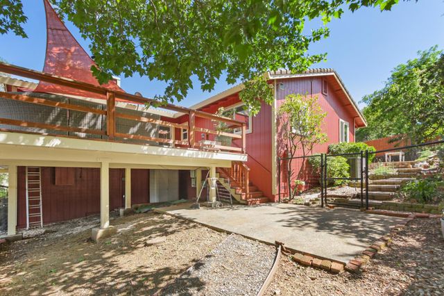 90 Lincoln Way, Auburn, CA 95603