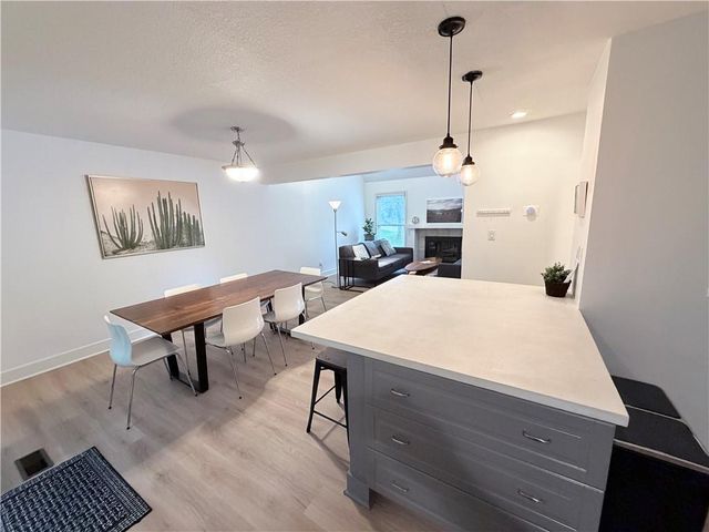 10761 Oakmont Street, Overland Park, KS 66210
