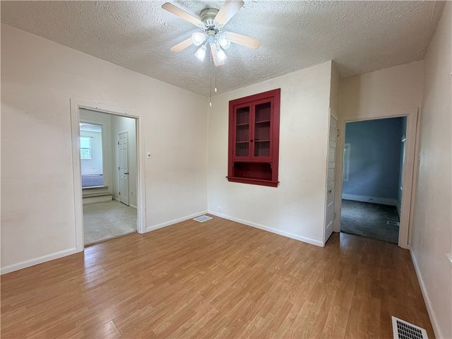 11 North St, Canonsburg, PA 15317