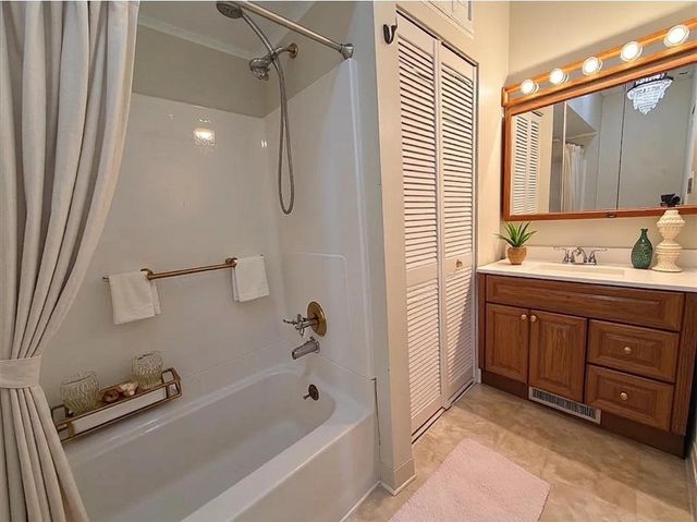 11 North St, Canonsburg, PA 15317