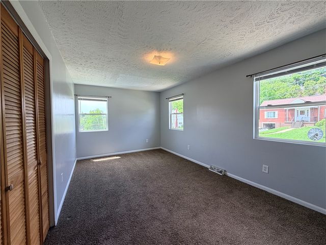 11 North St, Canonsburg, PA 15317