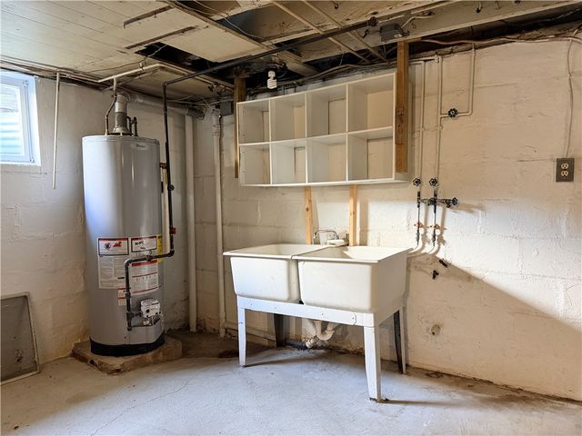 11 North St, Canonsburg, PA 15317